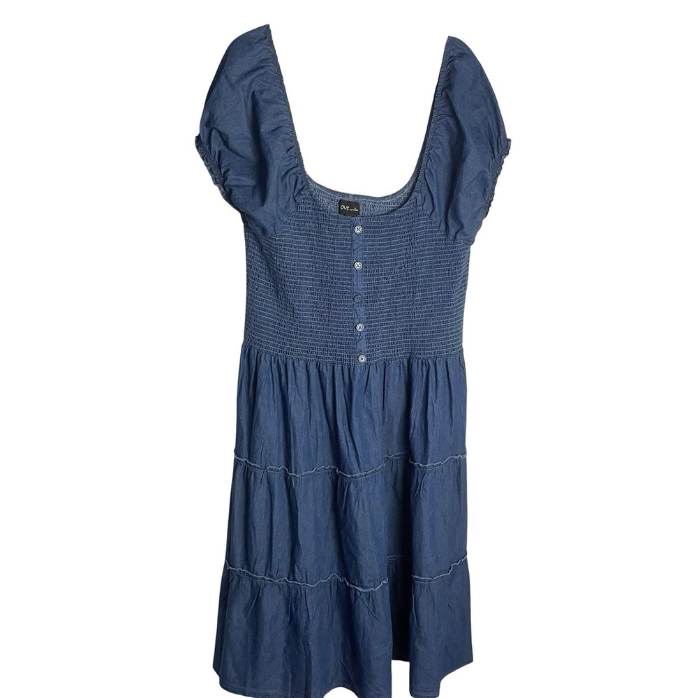 Love by Chesley‎ Denim Tiered Smocked Dress Size 3X Blue Off Shoulder Scoop Neck